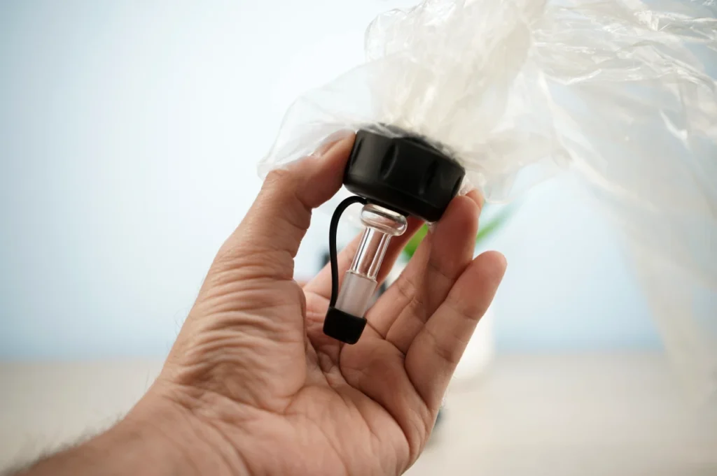 Arizer XQ2 Bags Mouthpiece Closed