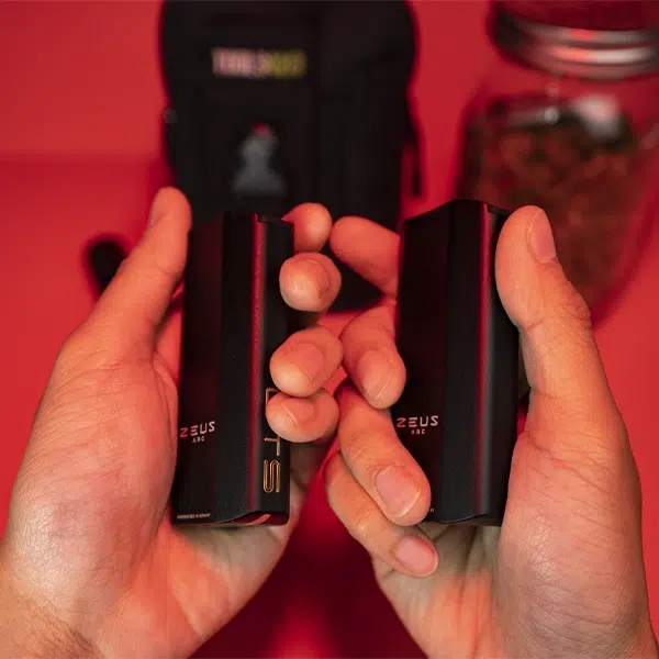 Zeus Arc S vs Zeus Arc GTS portability on hand