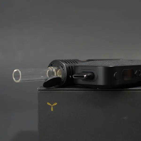 arizer vs airvape mouthpiece comparison